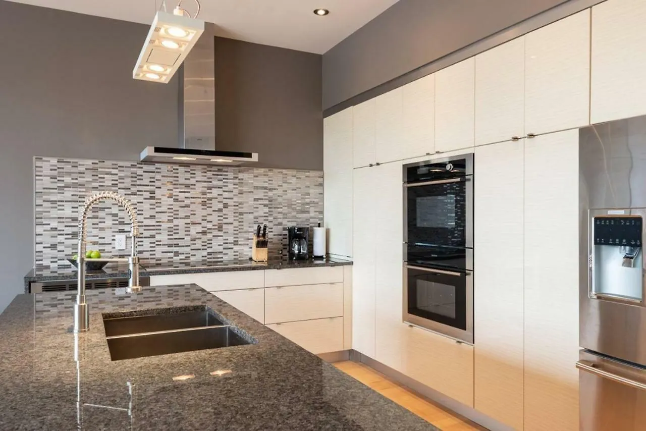 Captivating Quinpool Loft With Massive Terrace Apartment Halifax 0*,  Canada